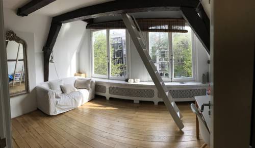 Canal View Loft In Centre in Amsterdam