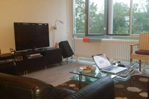 Decent Private Room In Apartment 15min By Bus Frm Amsterdam Center in Amsterdam